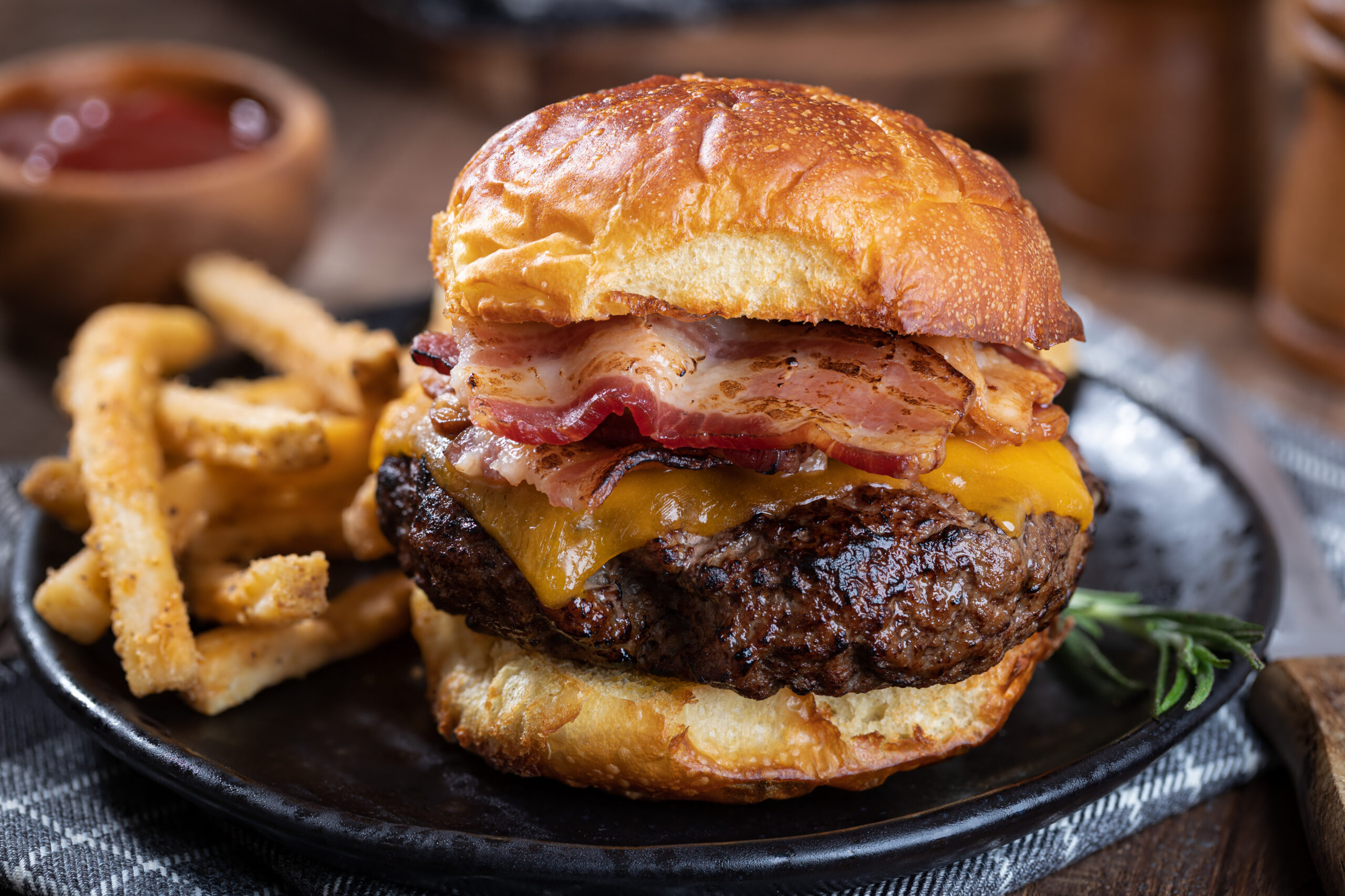 BBQ bacon burgers with crispy onions